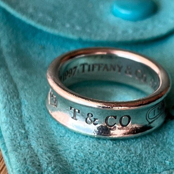 Early 2000's Tiffany & Co. Sterling Silver '1837 T & Co' Ring Size 6 - Picture 7 of 8